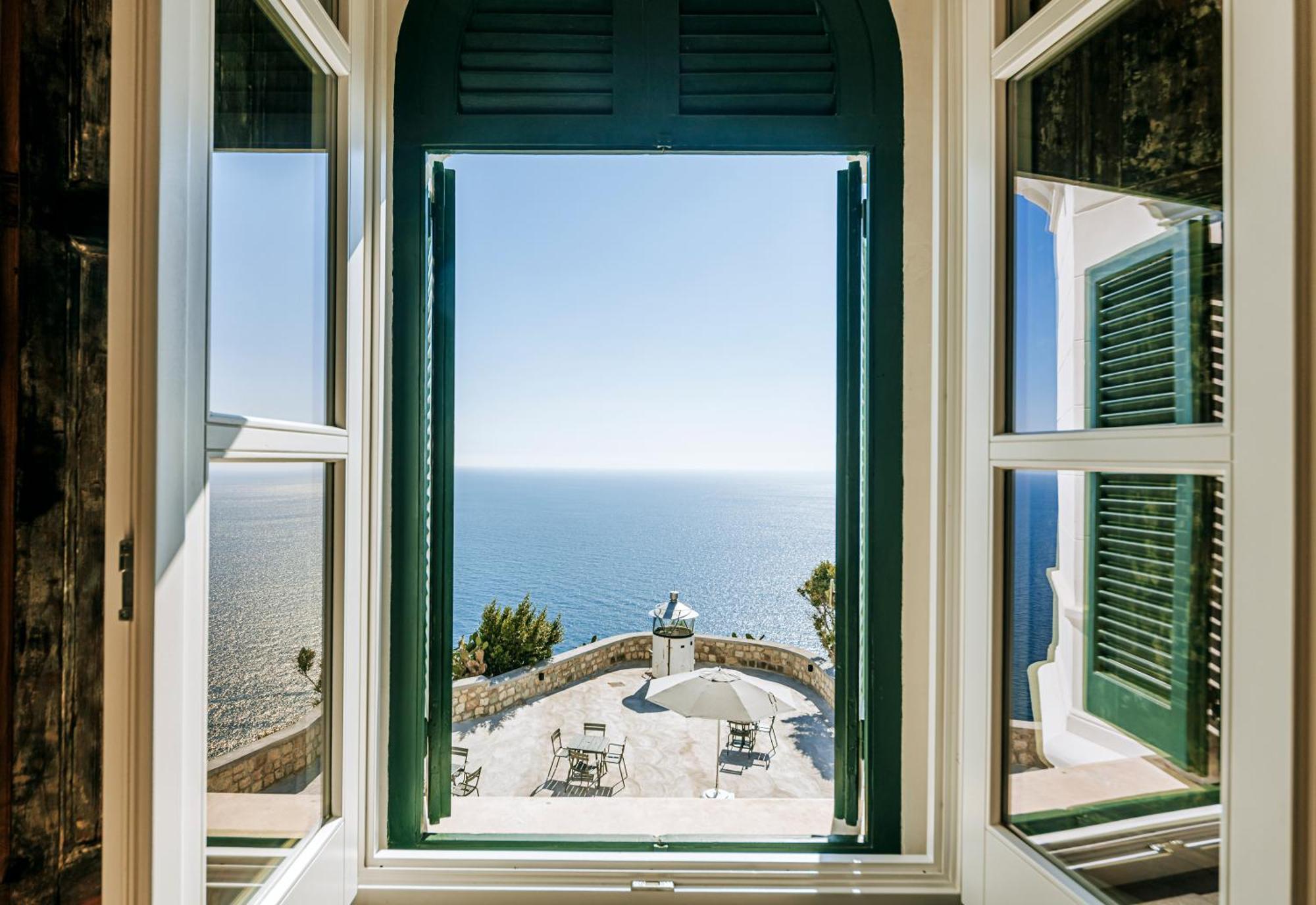 Faro Punta Imperatore Forio  Exterior photo